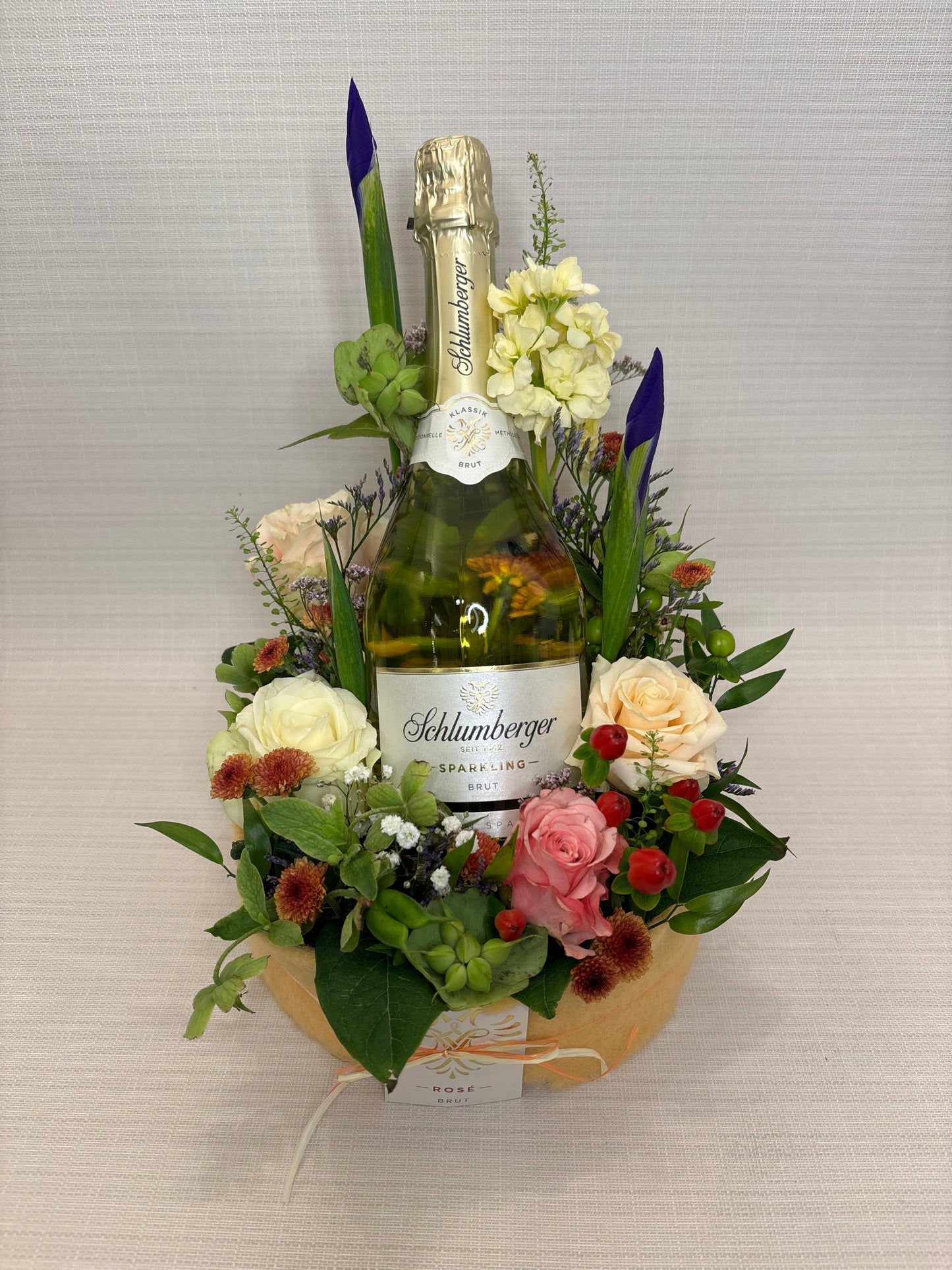 Blumentorte mit Sekt